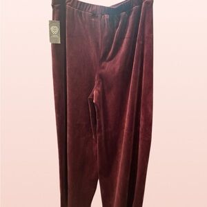 Vince Camuto Women’s Velour Crush Pants in Deep Burgundy